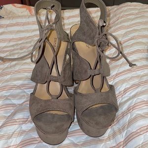 NEW Brown lace up heels